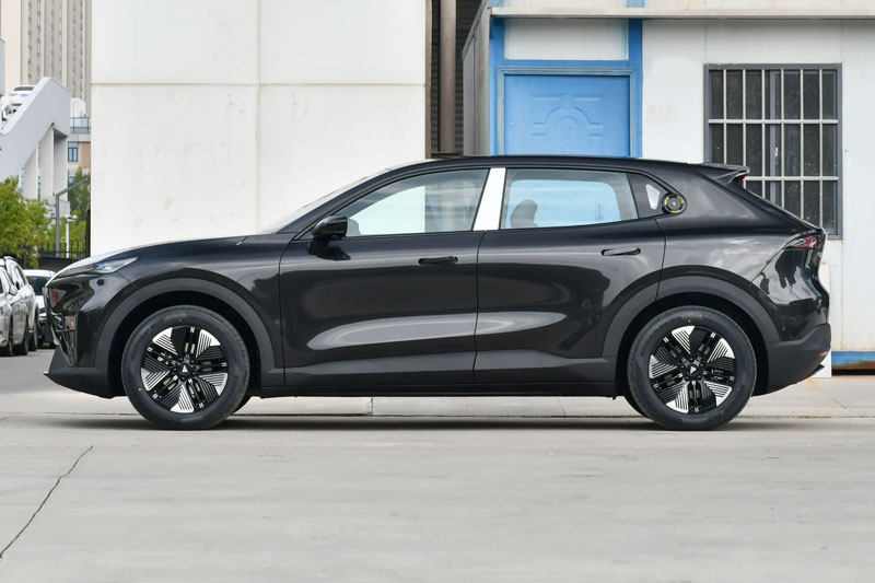 SUV hạng C công suất 272 mã lực, giá hơn 430 triệu đồng