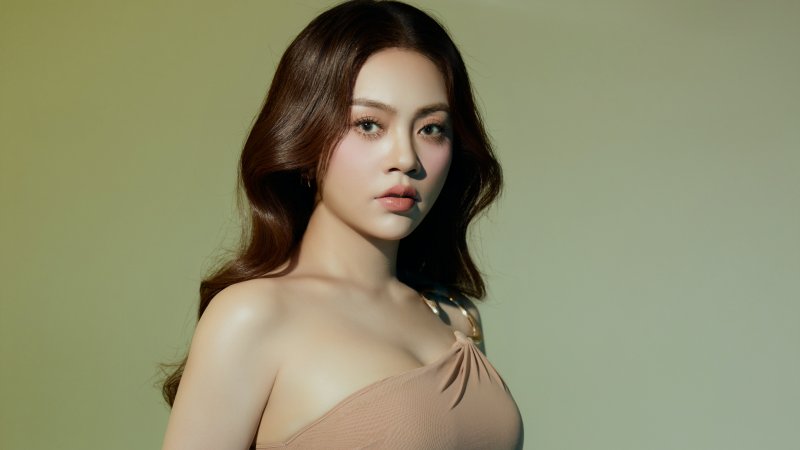 Giọng hát bước ra từ cuộc thi ‘Tiếng hát Hà Nội’ - Khánh Thy trở lại với album thứ hai đầy cảm xúc