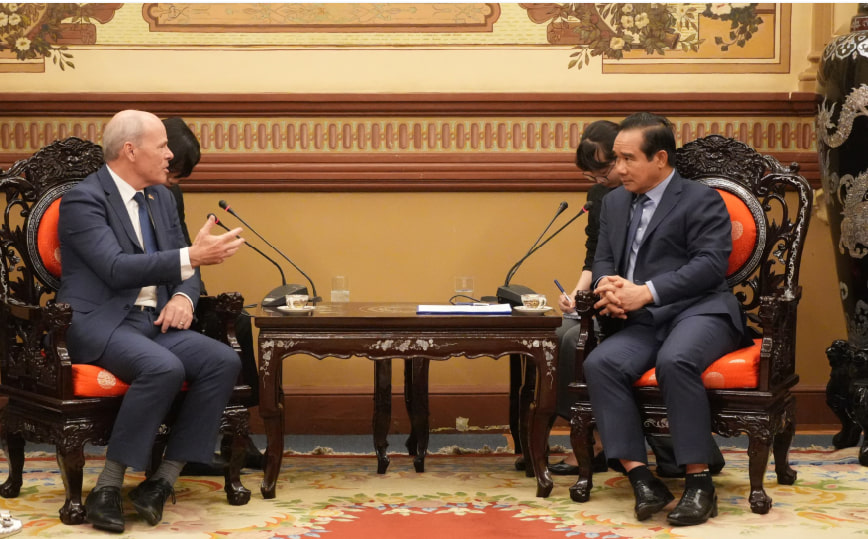 Thúc đẩy hợp tác giữa TP Hồ Chí Minh và Canada trong giáo dục, năng lượng xanh