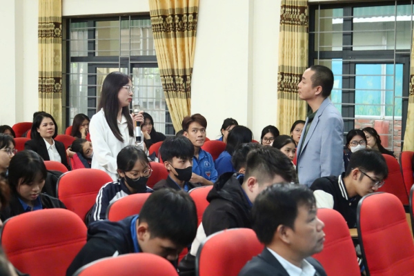 Thương mại điện tử không còn là 'sân chơi' của doanh nghiệp lớn