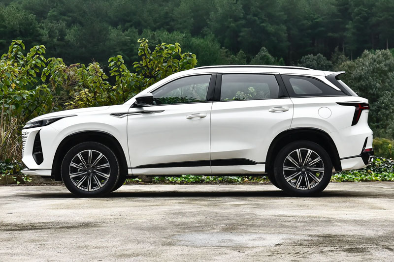 SUV công suất 192 mã lực, thiết kế cá tính, giá hơn 400 triệu, so kè với Honda CR-V