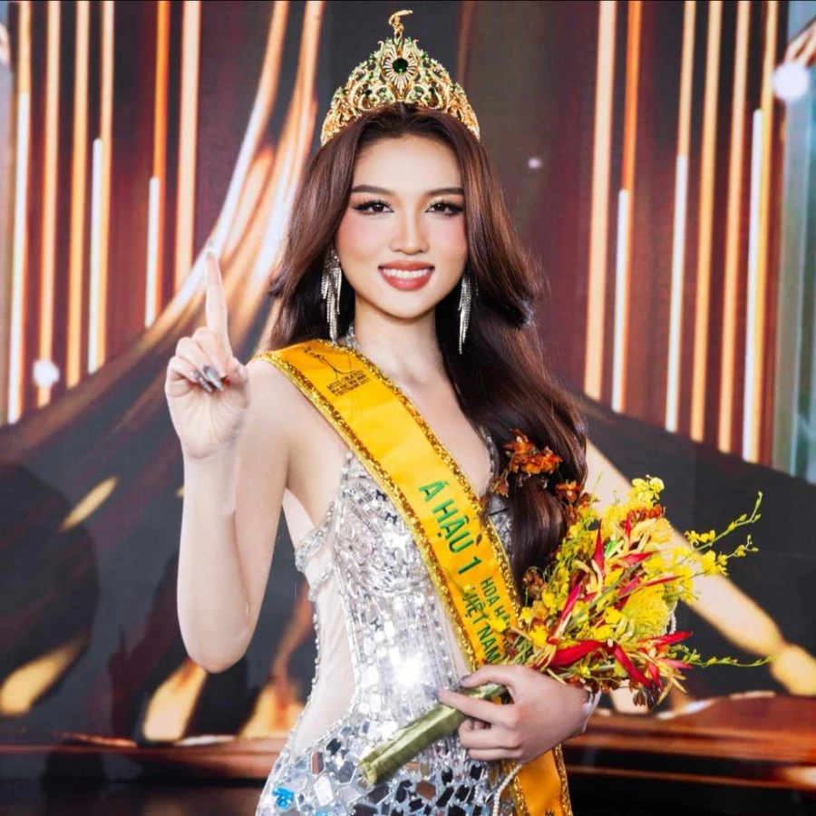 Á hậu Thu Ngân Á hậu Thu Ngân