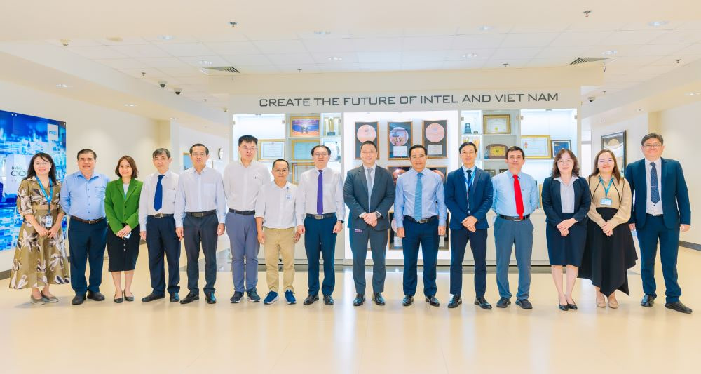 TP Hồ Chí Minh hợp tác chiến lược với Intel trong lĩnh vực công nghệ cao
