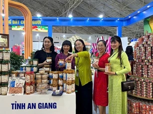 Hội chợ Mùa thu 2025: Điểm nhấn gian hàng tỉnh An Giang
