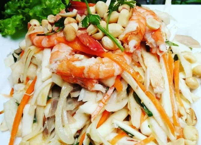 Món gỏi củ hủ dừa khiến nhiều người mê đắm. Ảnh: Thương hiệu sản phẩm. Món gỏi củ hủ dừa khiến nhiều người mê đắm. Ảnh: Thương hiệu sản phẩm.