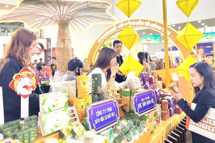 Hơn 30 doanh nghiệp TP Huế tham gia Hội chợ Mùa thu 2025 tại Hà Nội