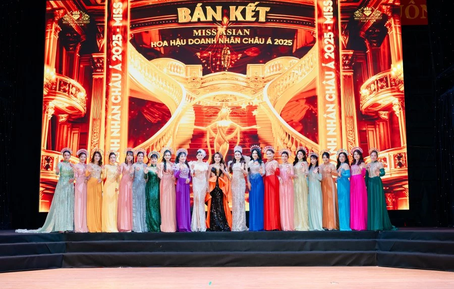 Các thí sinh trong đêm bán kết. Các thí sinh trong đêm bán kết.