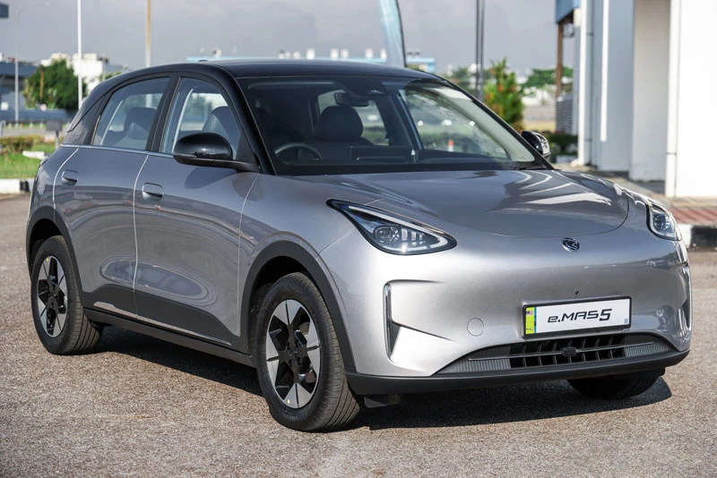 Proton eMas 5. Proton eMas 5.