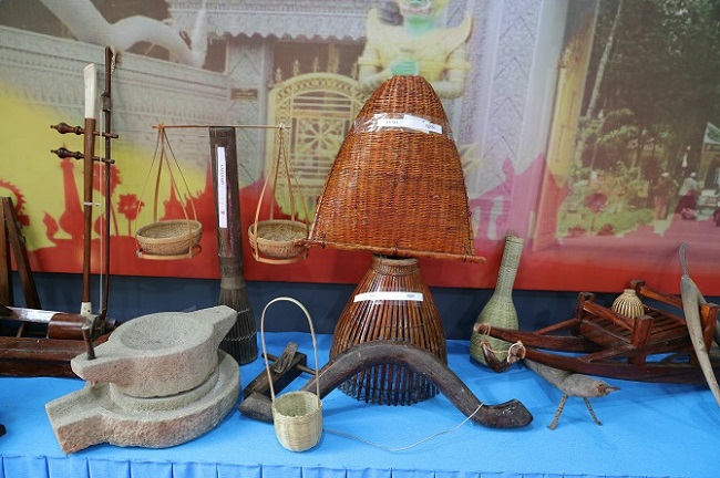 Vĩnh Long: Khai mạc triển lãm trưng bày các sản phẩm đặc trưng của đồng bào Khmer