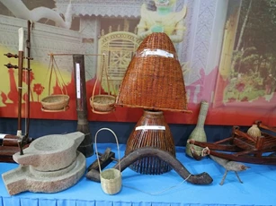 Vĩnh Long: Khai mạc triển lãm trưng bày các sản phẩm đặc trưng của đồng bào Khmer