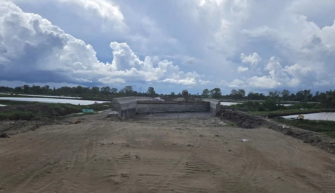 Đến nay, tất cả những cái khó đối với các công trình dự án đầu tư công của tỉnh Cà Mau trong năm 2025, có thể nói đã được nhận diện đâu là “điểm nghẽn của điểm nghẽn” dẫn đến tiến độ giải ngân chậm.