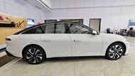 Xe sedan hạng E công suất 313 mã lực, công nghệ tiên tiến, giá hơn 440 triệu đồng