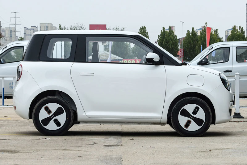 Xe điện mini giá hơn 180 triệu có gì đáng chú ý?