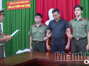 Nghe lời 'mật ngọt', mất ngay trăm triệu đồng