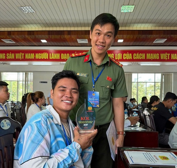 Ph&#xE1;t huy vai tr&#xF2; KOL v&#xE0; qu&#x1EA3;n tr&#x1ECB; vi&#xEA;n, x&#xE2;y d&#x1EF1;ng kh&#xF4;ng gian m&#x1EA1;ng an to&#xE0;n