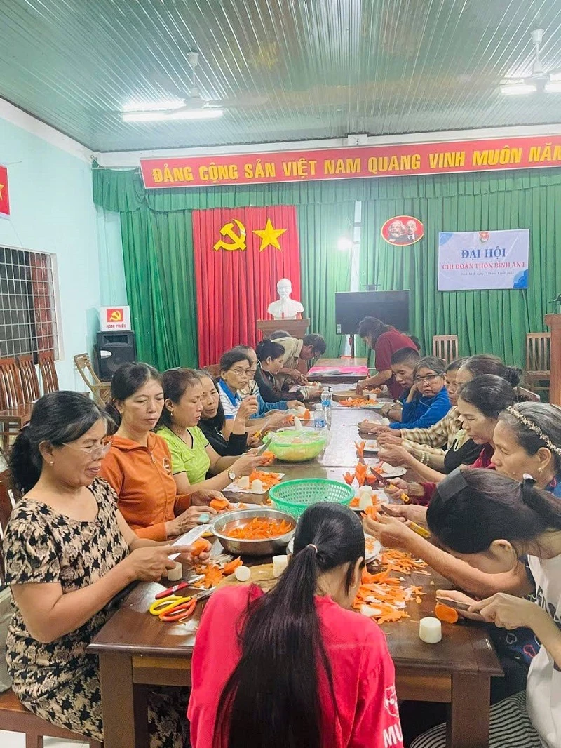 Hội LHPN xã Tuy Phước Tây tổ chức lớp đào tạo sơ cấp nghề “kỹ thuật chế biến món ăn” cho hội viên phụ nữ