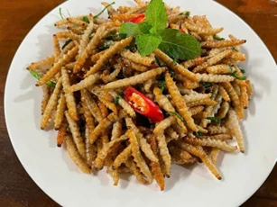 Đặc sản Tây Bắc ‘nhìn sợ khiếp vía’ nhưng ăn thì lại nghiện