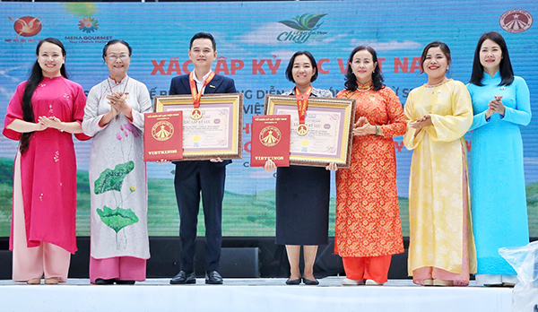 Sự kiện chế biến món ăn chay từ sen xác lập kỷ lục Việt Nam