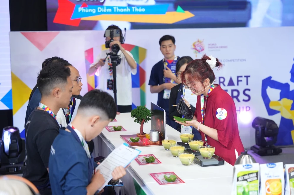 Phần thi của quý quân Phùng Diễm Thanh Thảo.