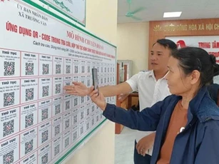 Thanh Hóa: 'Đi từng ngõ, gõ từng nhà' để thực hiện chuyển đổi số