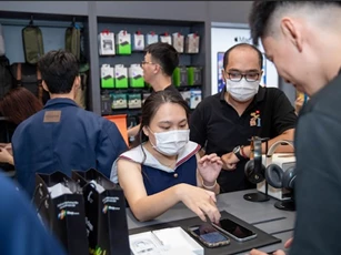 Nhà bán lẻ ứng dụng công nghệ định giá tự động iPhone cũ