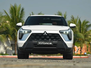 Loạt xe Mitsubishi giảm giá mạnh trong tháng 11/2025