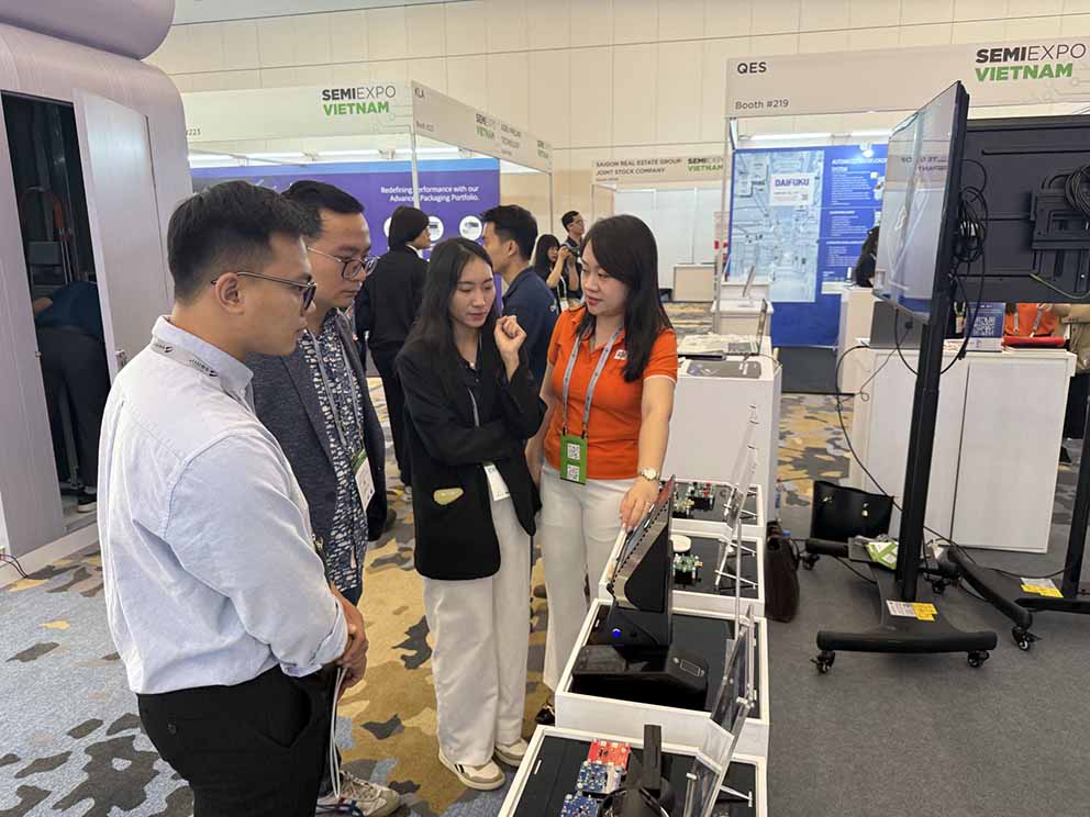 FPT nhận giải doanh nghiệp bán dẫn xuất sắc