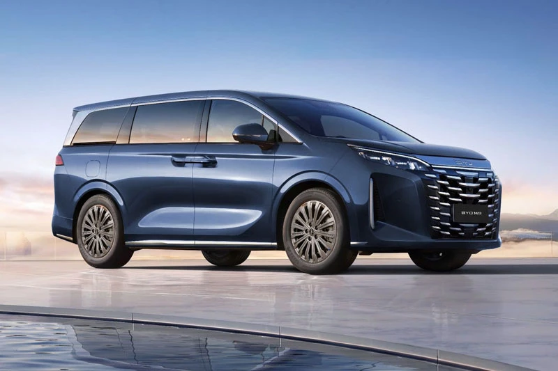 BYD M9.
