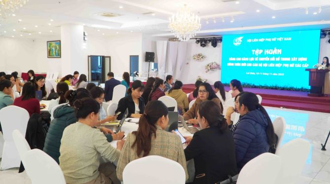 Tập huấn Nâng cao năng lực về chuyển đổi số trong xây dựng nông thôn mới cho cán bộ Hội các cấp