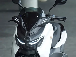 Xe tay ga 150cc, trang bị ngang Honda SH, giá chưa tới 30 triệu đồng