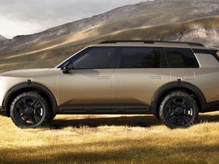 Kia Telluride lộ diện: Lớn hơn, cao cấp hơn, thêm phiên bản mới