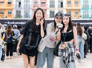 Ocean City "bùng nổ" trước giờ G: Fan Việt và quốc tế cuồng nhiệt đổ về, tạo nên trải nghiệm âm nhạc hiếm có