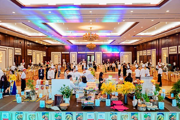 Cuộc thi "Đầu bếp chuyên nghiệp Đà Nẵng 2025" diễn ra rất sôi nổi. Cuộc thi "Đầu bếp chuyên nghiệp Đà Nẵng 2025" diễn ra rất sôi nổi.