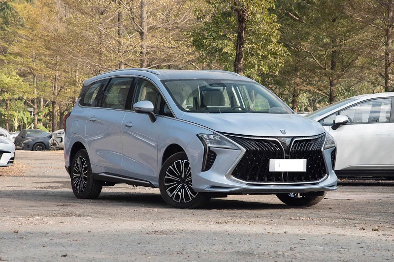 Dongfeng Fengxing Yacht PHEV 2026.