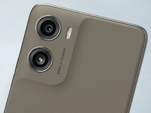 Smartphone chống nước, pin 7.000mAh, giá 3,29 triệu đồng tại Việt Nam