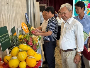 Thay đổi tư duy quản trị hợp tác xã, trao quyền cho nông dân