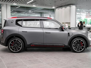 SUV lớn ngang Honda CR-V, công suất 637 mã lực, giá gần 1,3 tỷ đồng