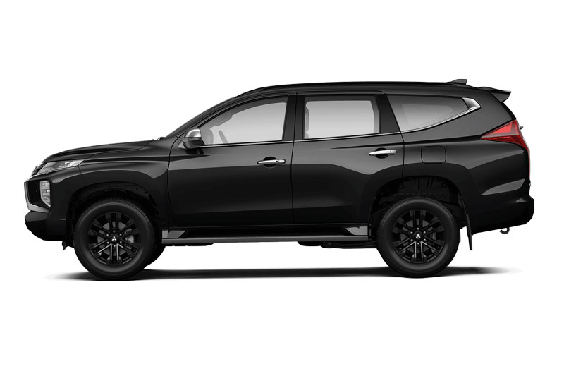 Đối thủ của Hyundai Santa Fe, Toyota Fortuner ra mắt, giá gần 930 triệu đồng