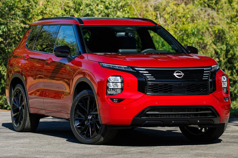 Nissan Rogue PHEV 2026. Nissan Rogue PHEV 2026.