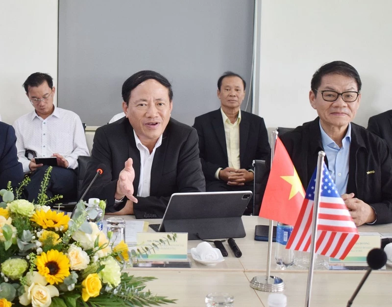 Chủ tịch UBND tỉnh Gia Lai Phạm Anh Tuấn phát biểu tại buổi làm việc. Chủ tịch UBND tỉnh Gia Lai Phạm Anh Tuấn phát biểu tại buổi làm việc.