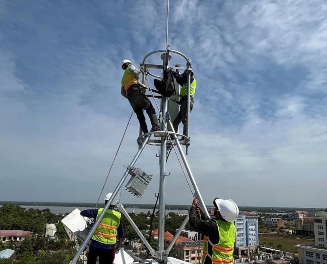 +ảnh 1: Các doanh nghiệp viễn thông ở Vĩnh Long tăng tốc phủ sóng 5G trên địa bàn tỉnh. +ảnh 1: Các doanh nghiệp viễn thông ở Vĩnh Long tăng tốc phủ sóng 5G trên địa bàn tỉnh.