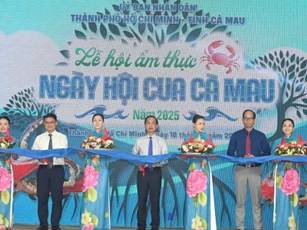 Khai hội ẩm thực cua Cà Mau tại TP Hồ Chí Minh