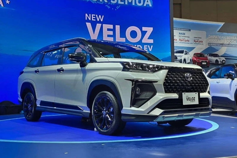 Toyota Veloz Hybrid 2026.