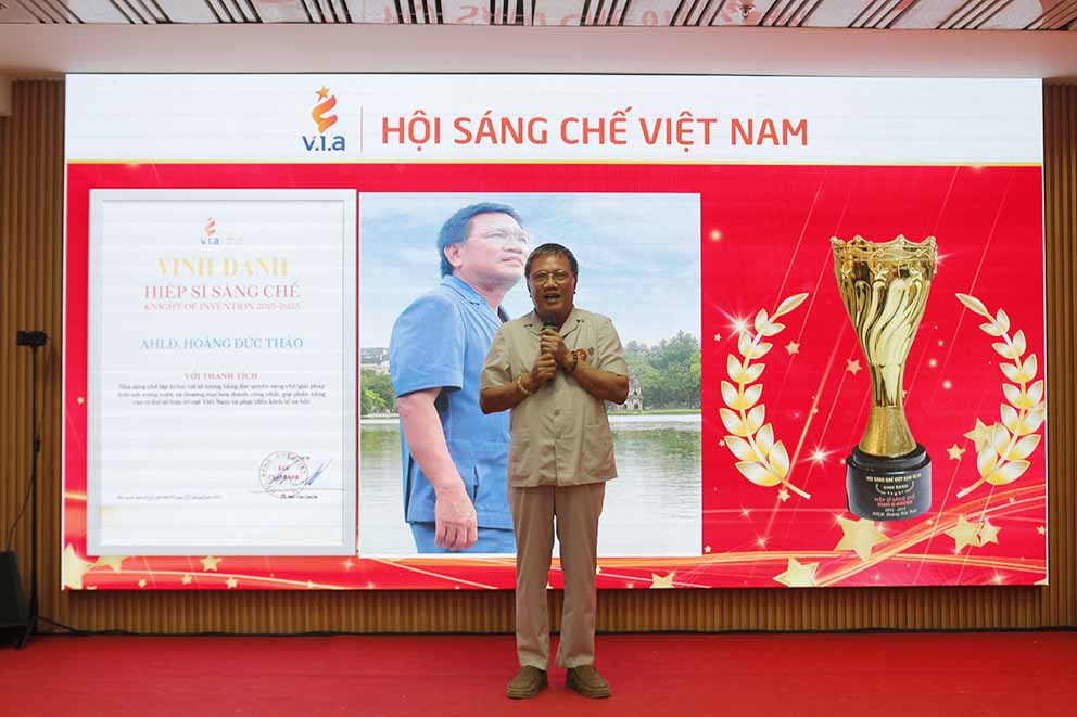 Ch&#x1EE7; t&#x1ECB;ch VST Ho&#xE0;ng &#x110;&#x1EE9;c Th&#x1EA3;o &#x111;&#x1B0;&#x1EE3;c vinh danh &#x201C;Hi&#x1EC7;p s&#x129; S&#xE1;ng ch&#x1EBF;&quot;