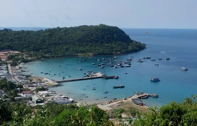 Một góc đảo Thổ Châu. Một góc đảo Thổ Châu.