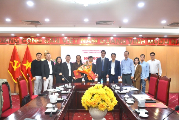 C&#xF4;ng b&#x1ED1; th&#xE0;nh l&#x1EAD;p Chi b&#x1ED9; T&#x1EA1;p ch&#xED; Doanh nghi&#x1EC7;p Vi&#x1EC7;t Nam