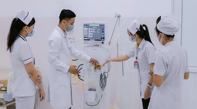 Tr&#x1B0;&#x1EDD;ng &#x110;&#x1EA1;i h&#x1ECD;c Tr&#xE0; Vinh kh&#x1EB3;ng &#x111;&#x1ECB;nh v&#x1ECB; th&#x1EBF; v&#xE0; kh&#xE1;t v&#x1ECD;ng v&#x1B0;&#x1A1;n xa