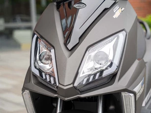 Xe tay ga 149cc, phanh đĩa 2 kênh, màn hình LCD, giá hơn 22 triệu đồng