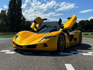 Siêu xe mui trần nhanh nhất thế giới, giá hơn 92 tỷ đồng