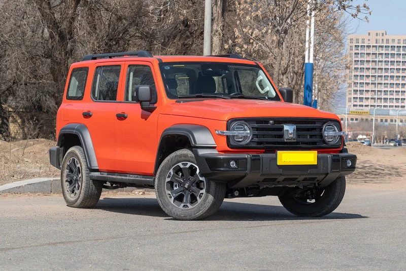 Tank 300 Hi4-T 2026.